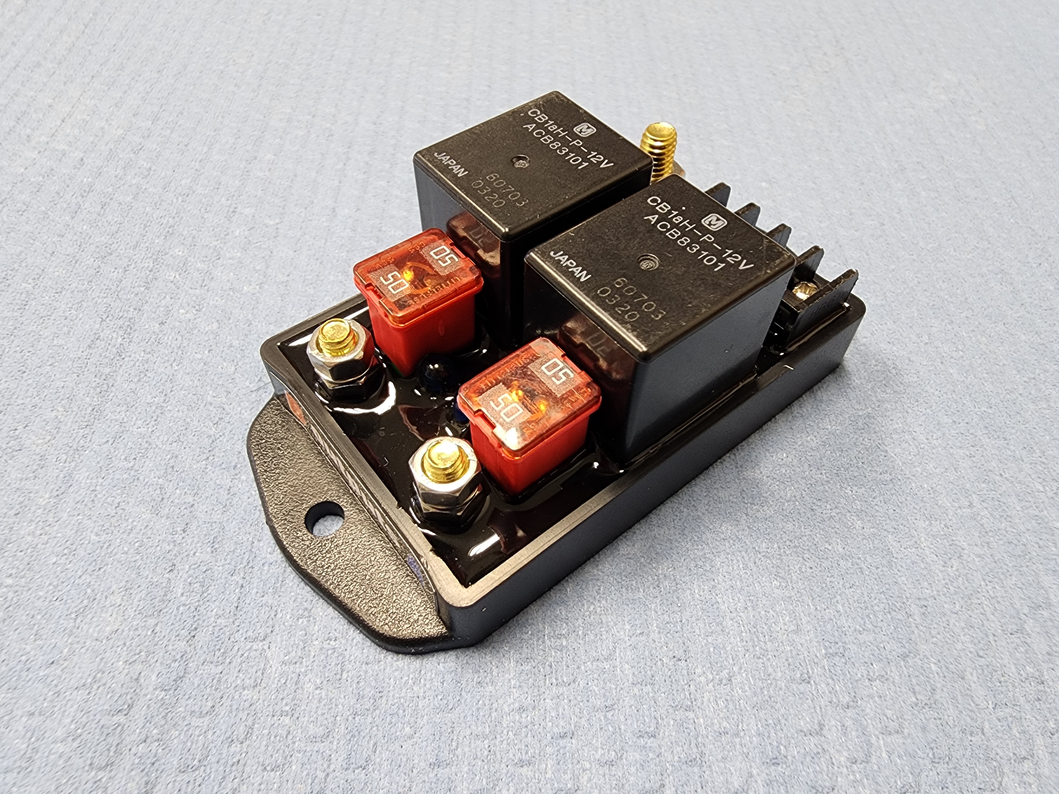 Dual 70 Amp Relay Module – Leash Electronics